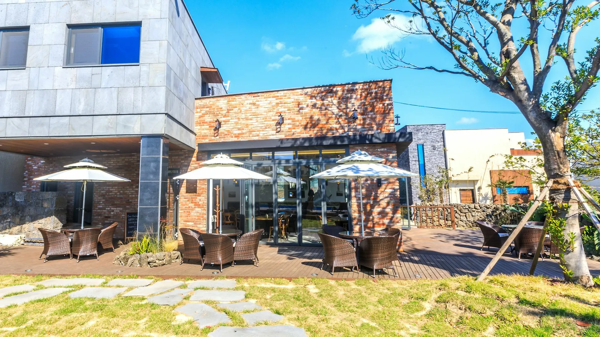 Marvillrick Spa&Poolvilla Jeju Resort